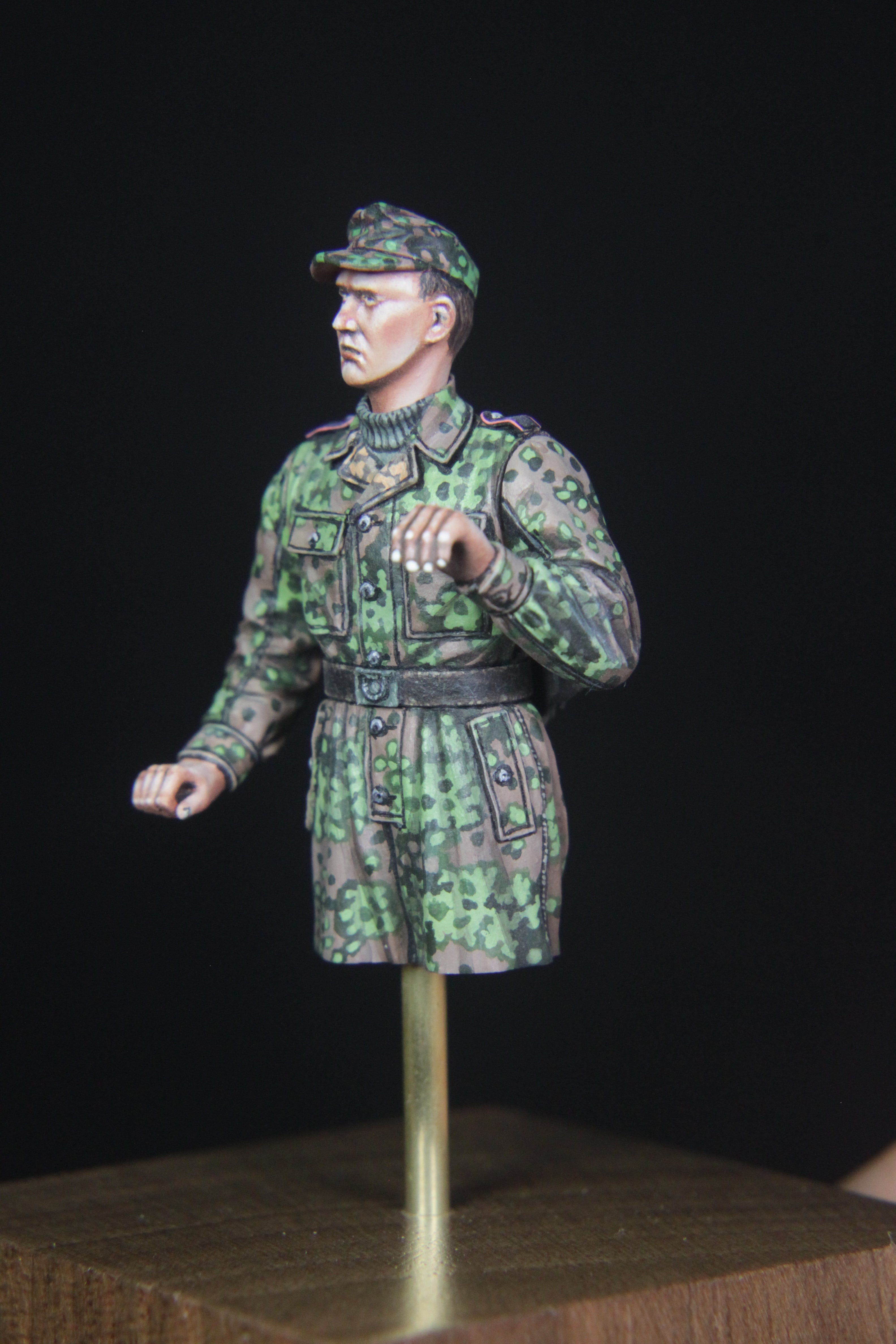 Rado Miniatures RDM35060 tankista W-SS 1/35 v kombinéze