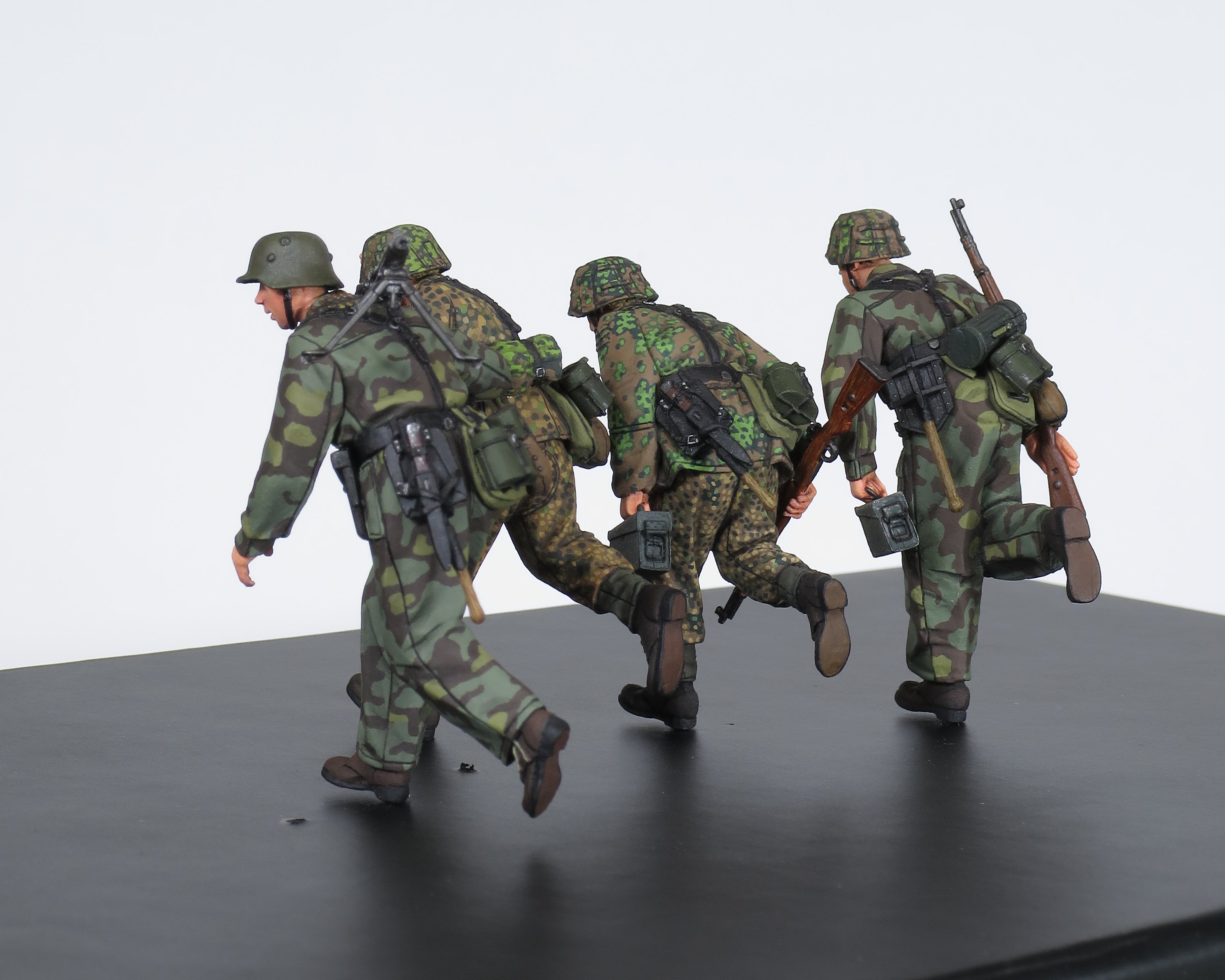 Rado Miniatures RDM35064 figurky Normandie 1/35 limit 99 ks MG42