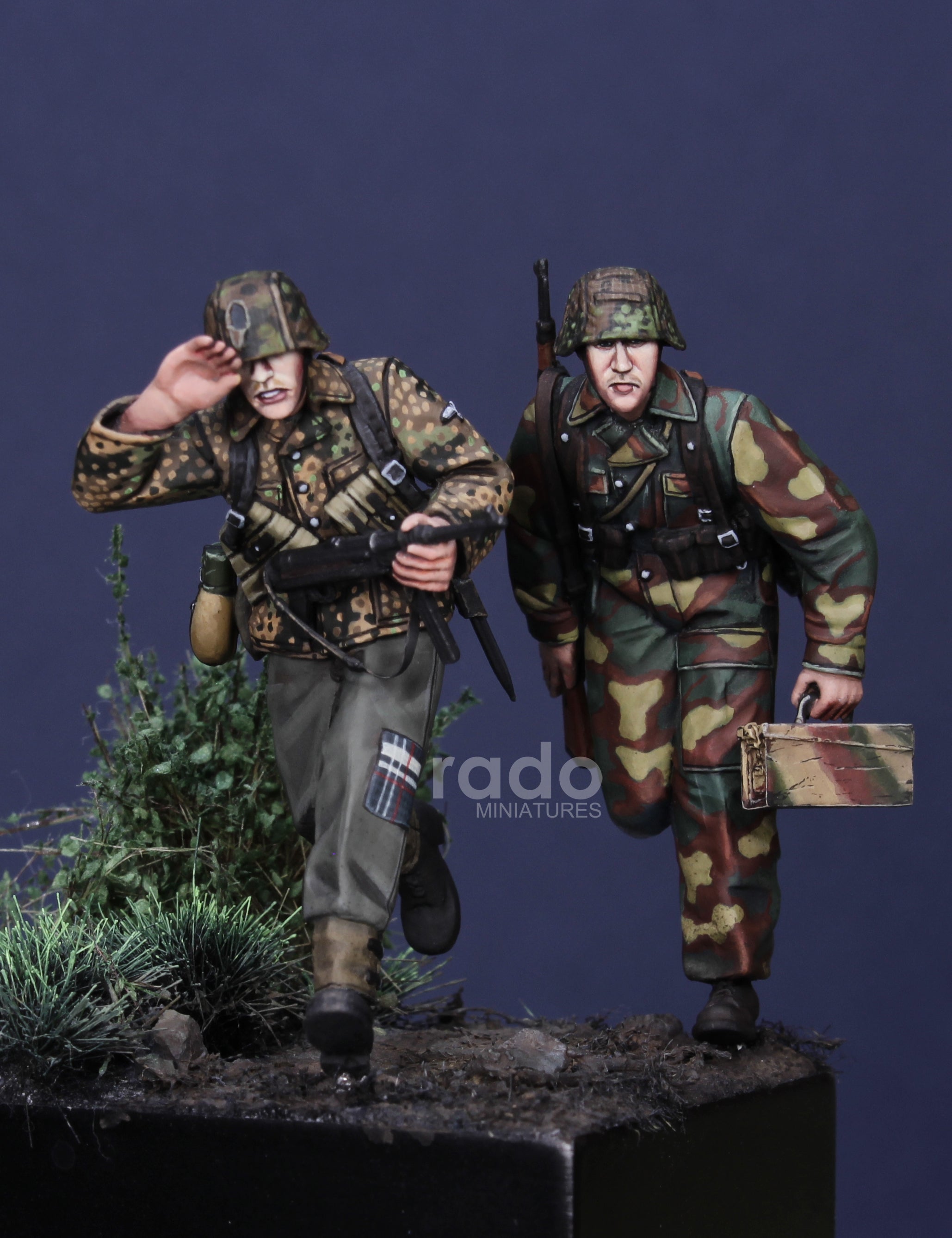 Rado Miniatures RDM35057 figurky 1/35 W-SS 2 ks