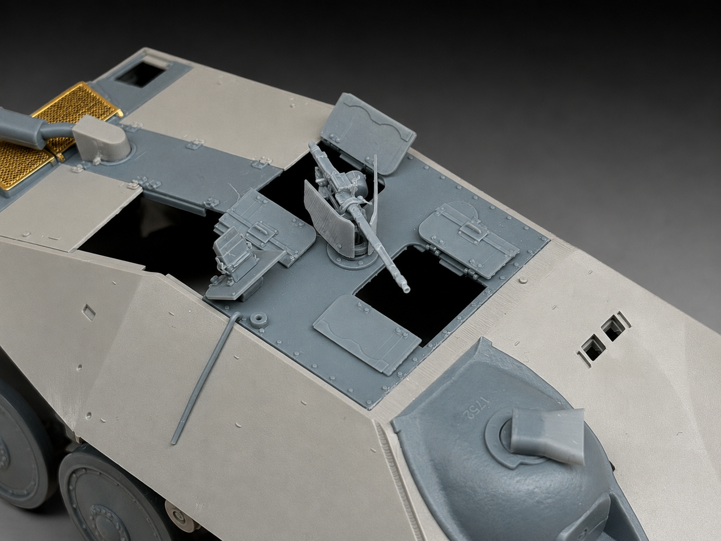 Rado Miniatures RDM35S80 konverze Flammhetzer 1/35