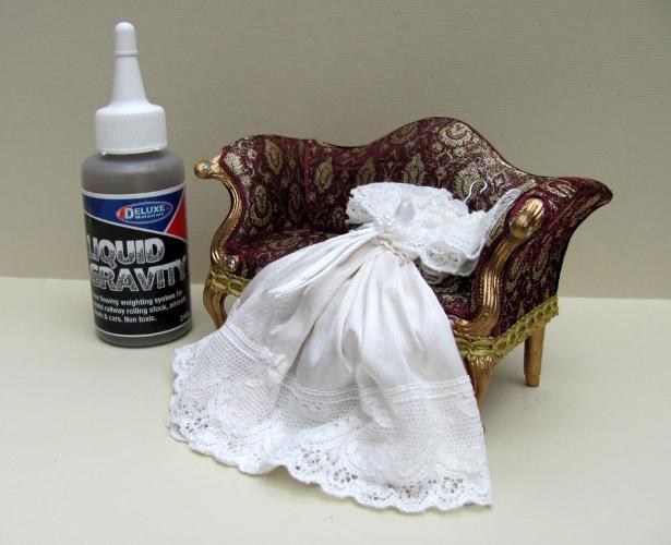 Deluxe Materials Liquid Gravity zátěž do modelu 240 g netoxická