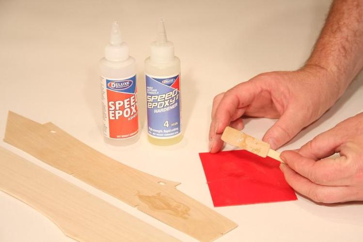Deluxe Materials Speed Epoxy II 4 min epoxidové lepidlo 224 g rychlé