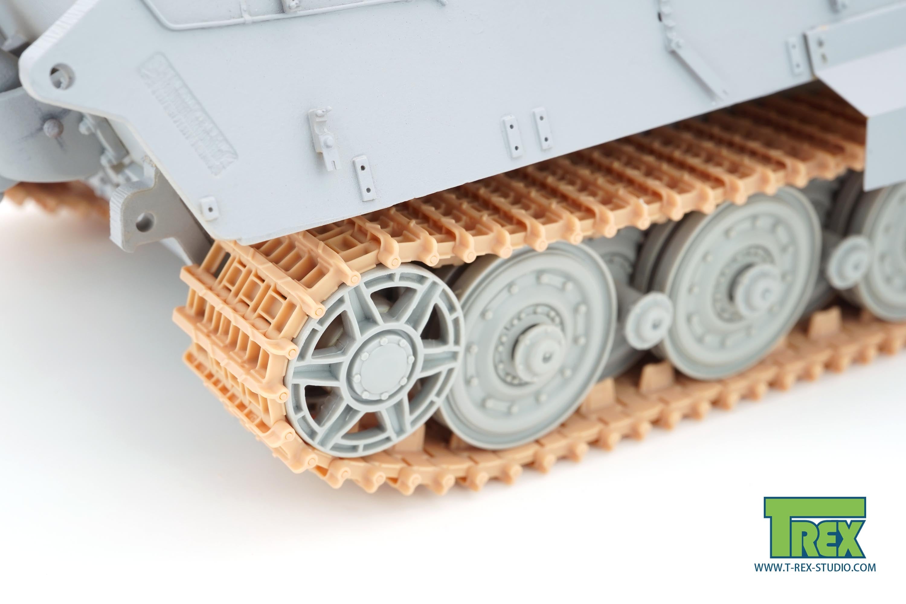 T-Rex Studio TR85053 pásy King Tiger 1/35 transportní