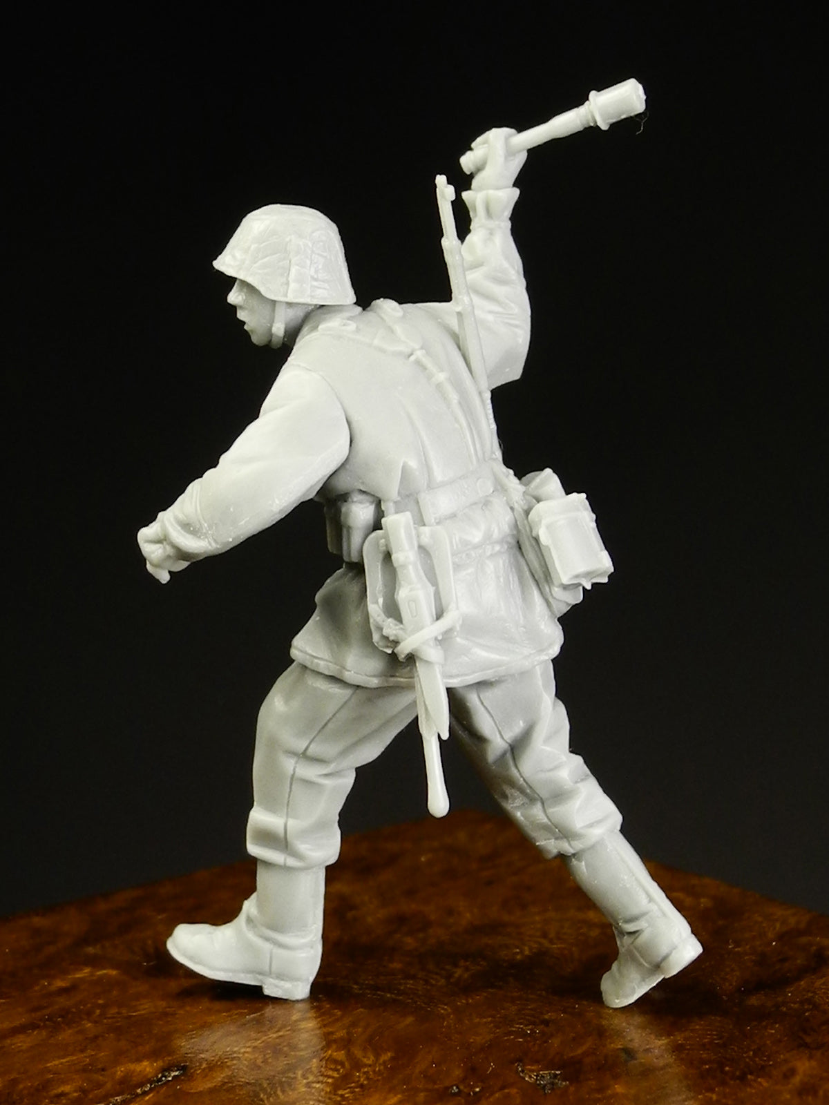 Rado Miniatures RDM35040 resinová figurka 1/35 1 kus