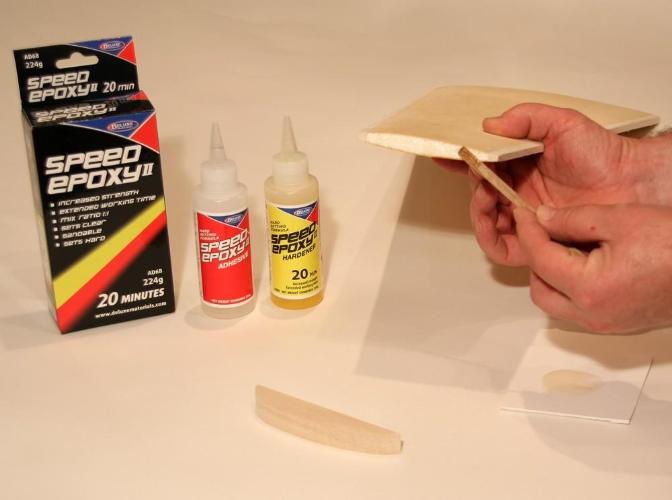 Deluxe Materials Speed Epoxy II 20 min epoxidové lepidlo 224 g