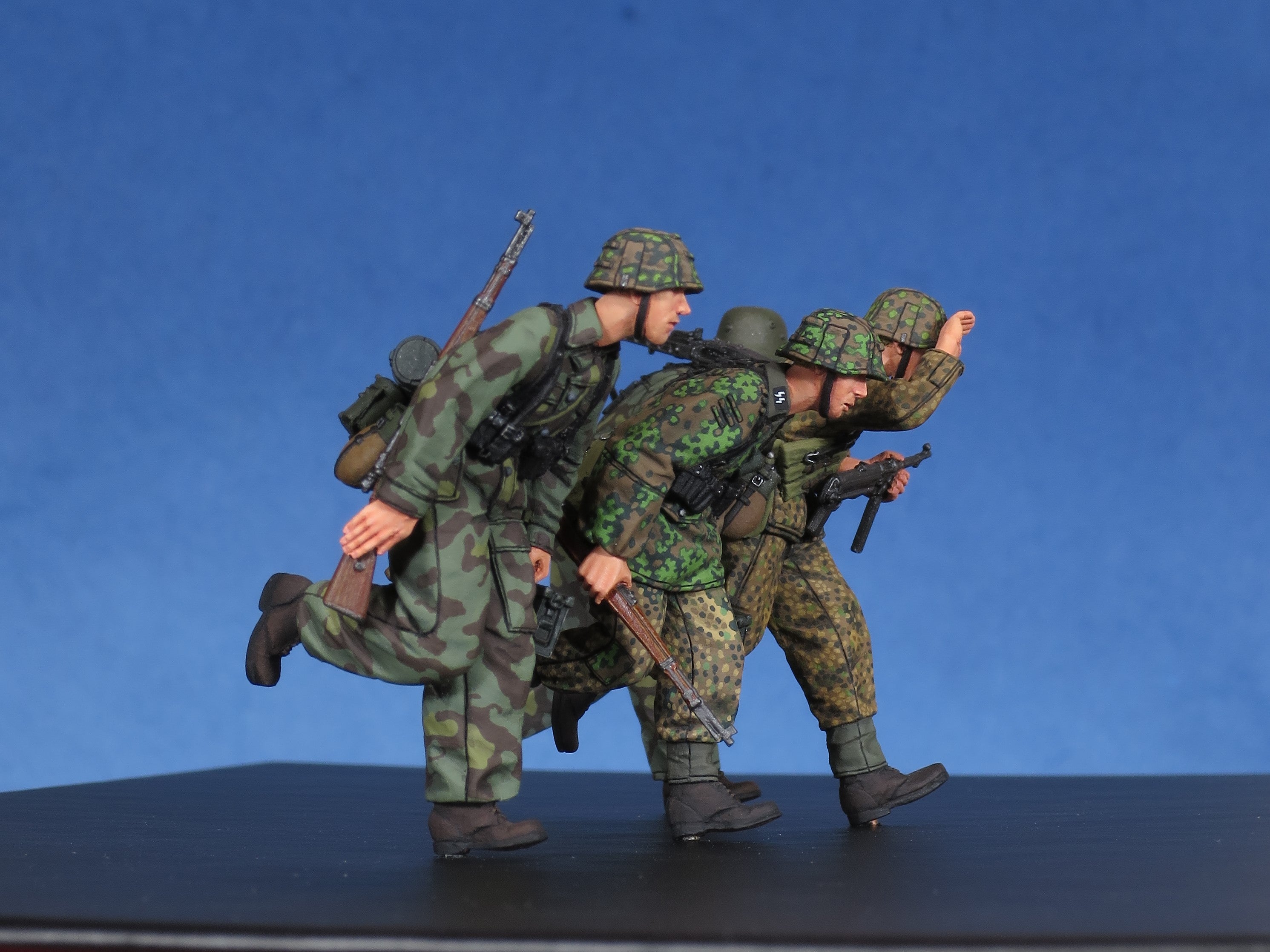 Rado Miniatures RDM35064 figurky Normandie 1/35 limit 99 ks MG42