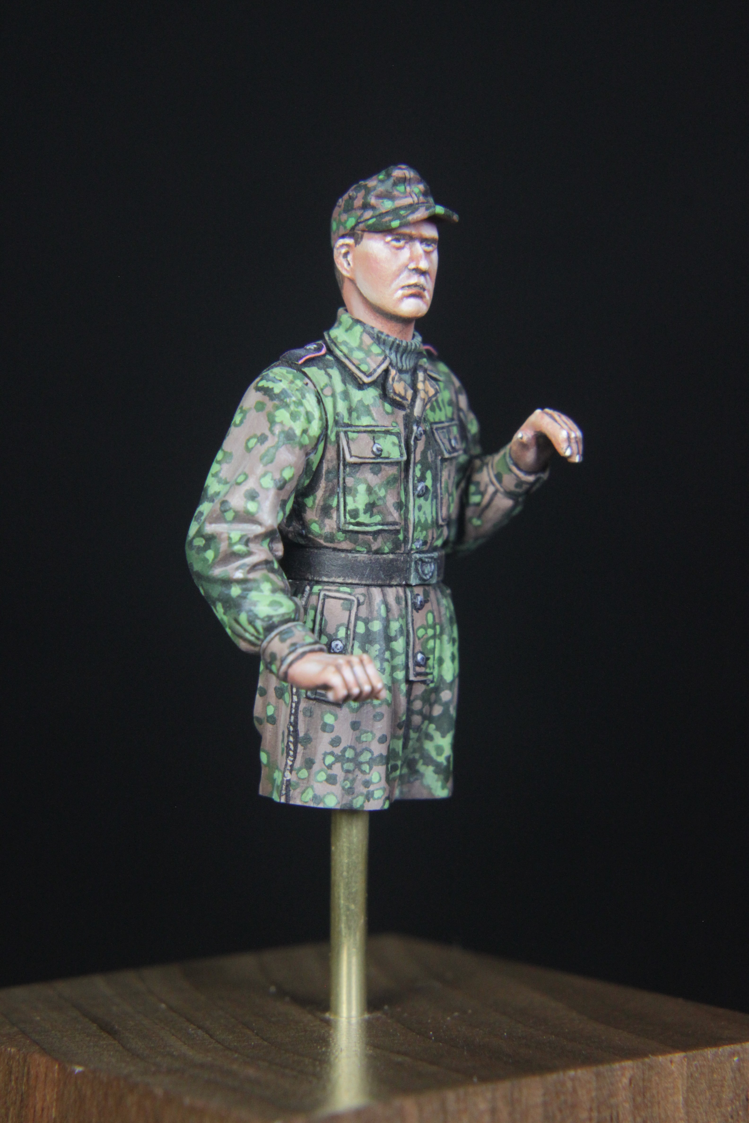 Rado Miniatures RDM35060 tankista W-SS 1/35 v kombinéze