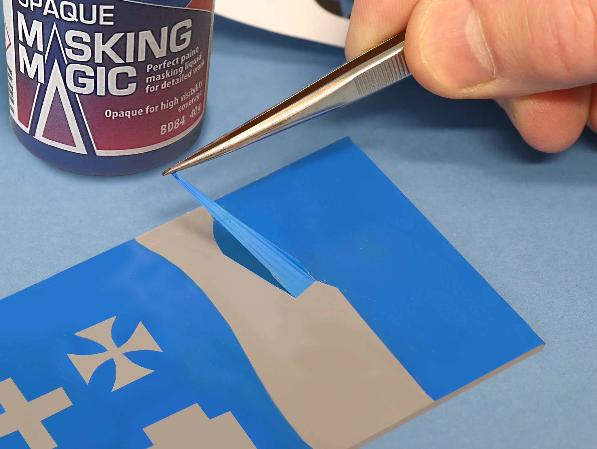 Deluxe Materials Masking Magic Opaque maskovací kapalina 40 g krycí