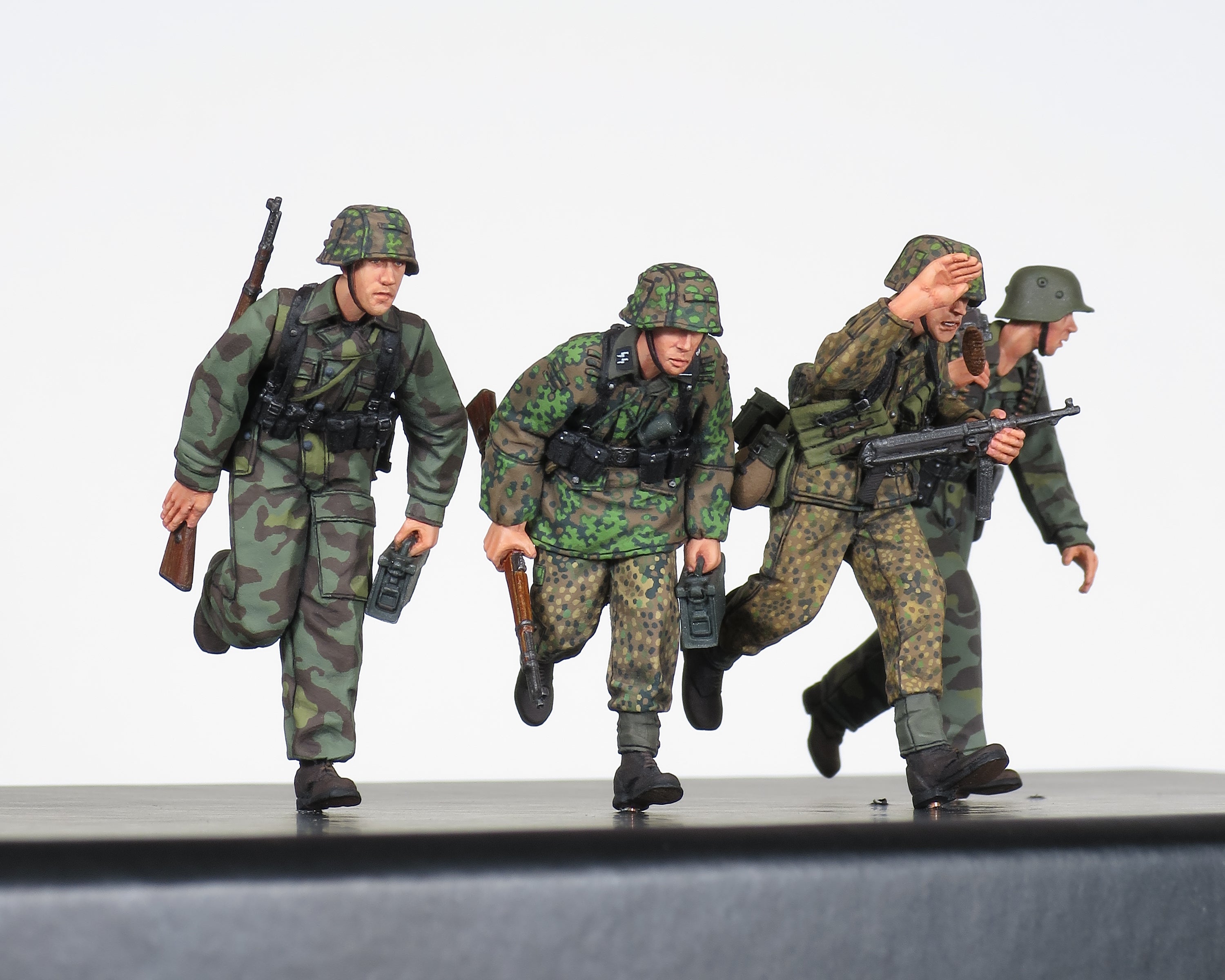 Rado Miniatures RDM35064 figurky Normandie 1/35 limit 99 ks MG42