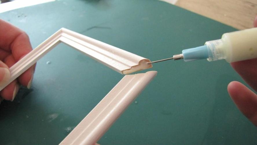 Deluxe Materials Pin Point dávkovací stříkačky sada 2 ks