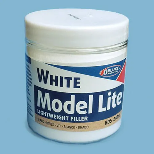Deluxe Materials Model Lite tmel bílý 240 ml