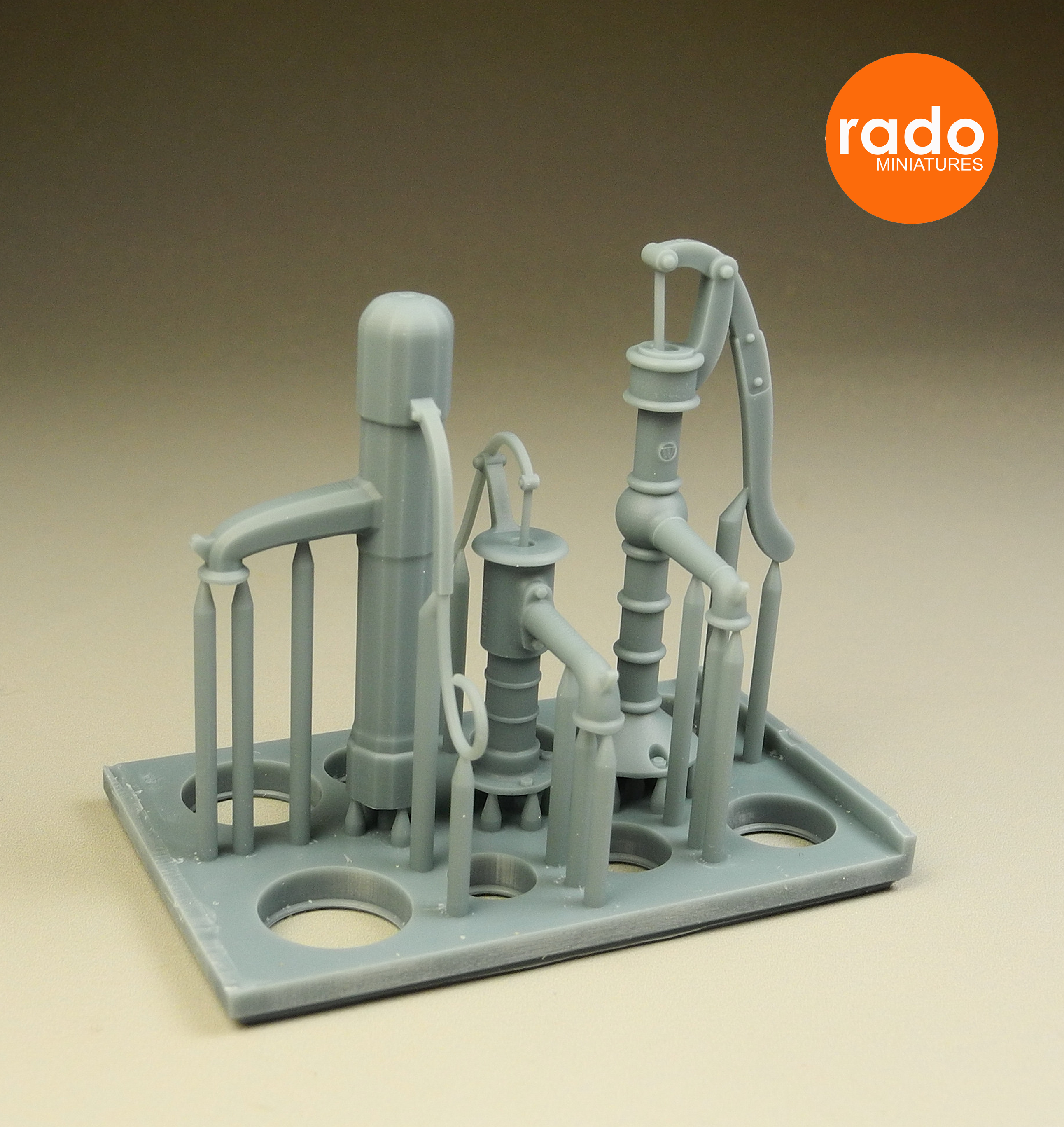 Rado Miniatures RDM35S09 vodní pumpy 1930–40 3 ks