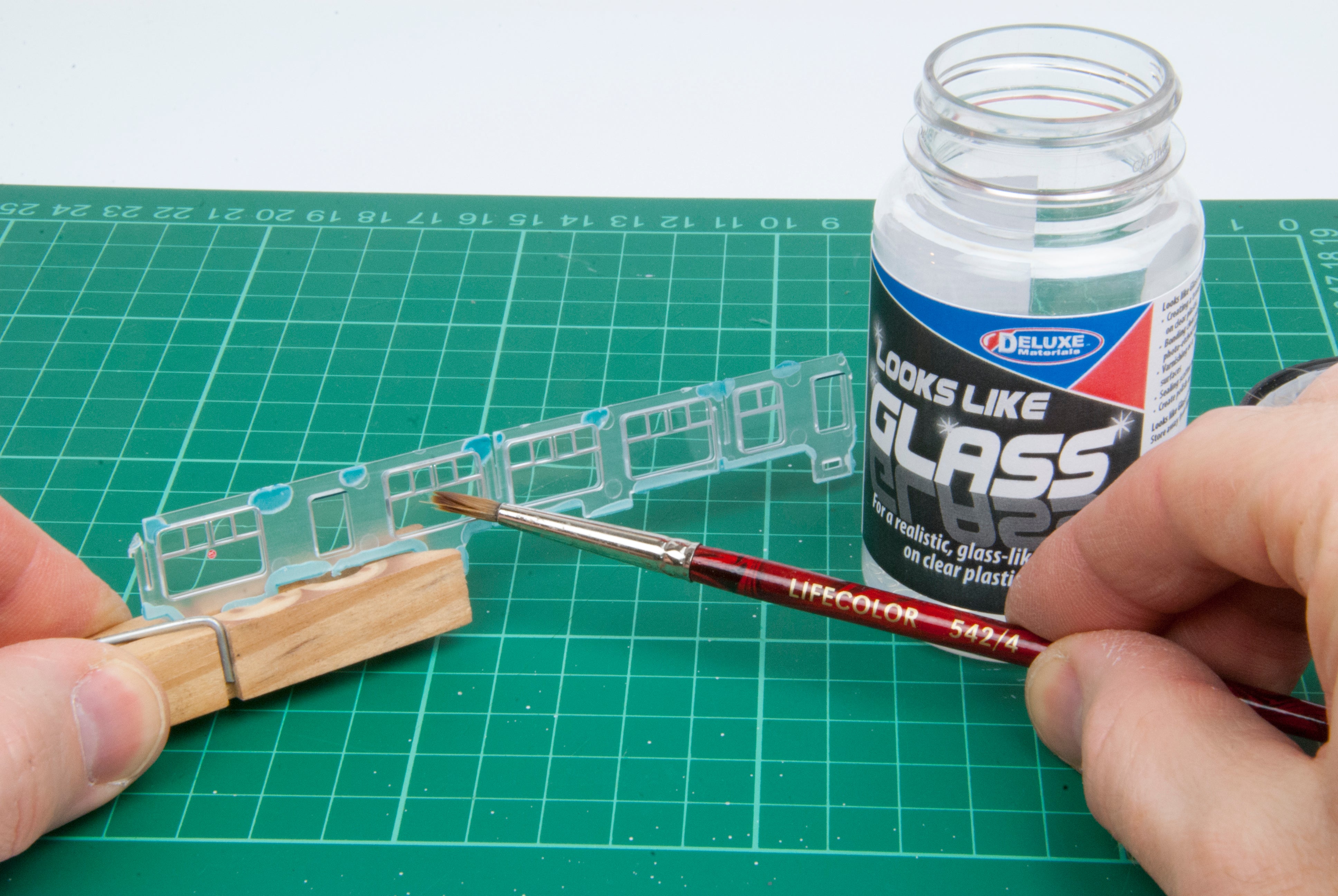 Deluxe Materials BD67 Looks Like Glass lak 100 ml