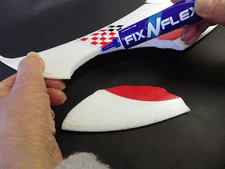 Deluxe Materials Fix'n'Flex AD78 lepidlo pružné