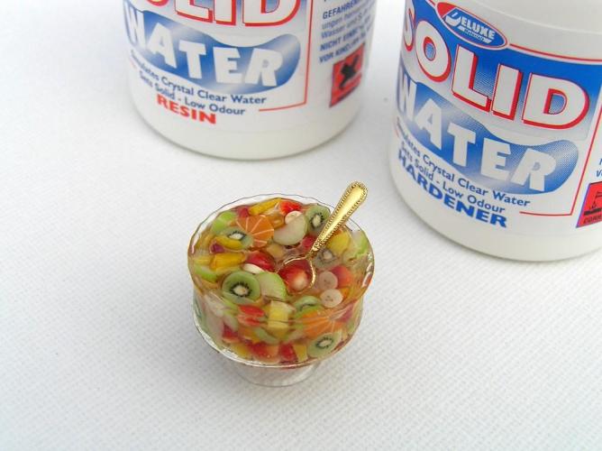 Deluxe Materials Solid Water pryskyřice na vodu 350 ml čirá