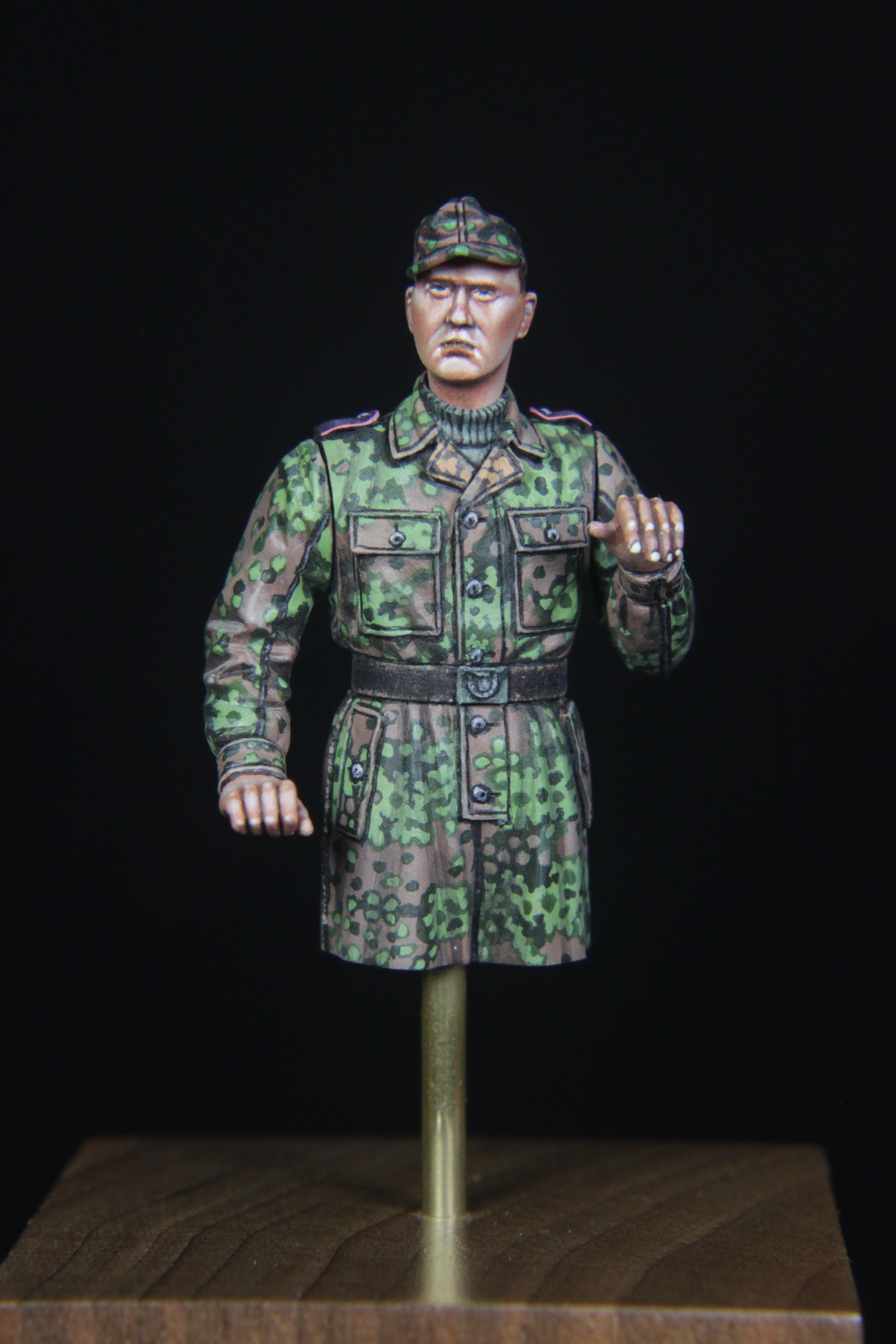 Rado Miniatures RDM35060 tankista W-SS 1/35 v kombinéze