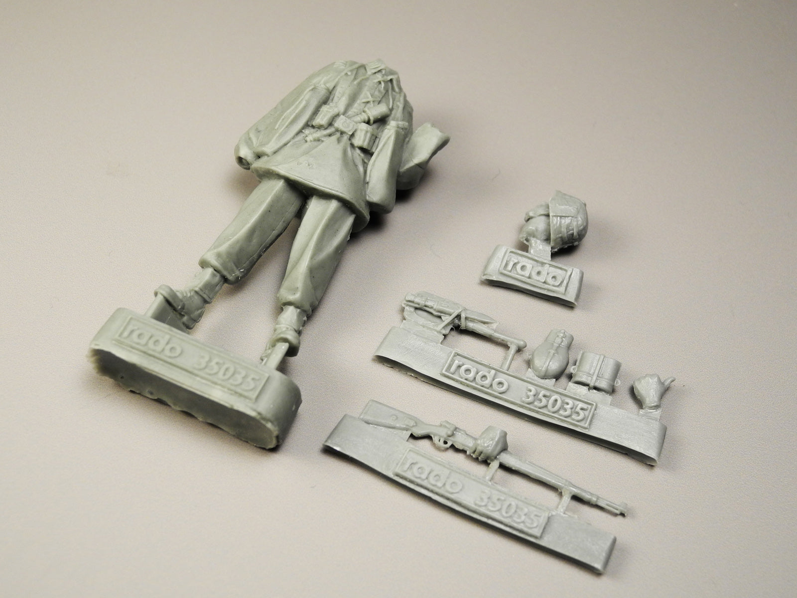 Rado Miniatures RDM35035 figurka 1/35 resin