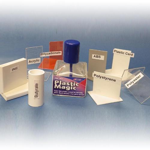 Deluxe Materials Plastic Magic lepidlo na plasty 50 ml