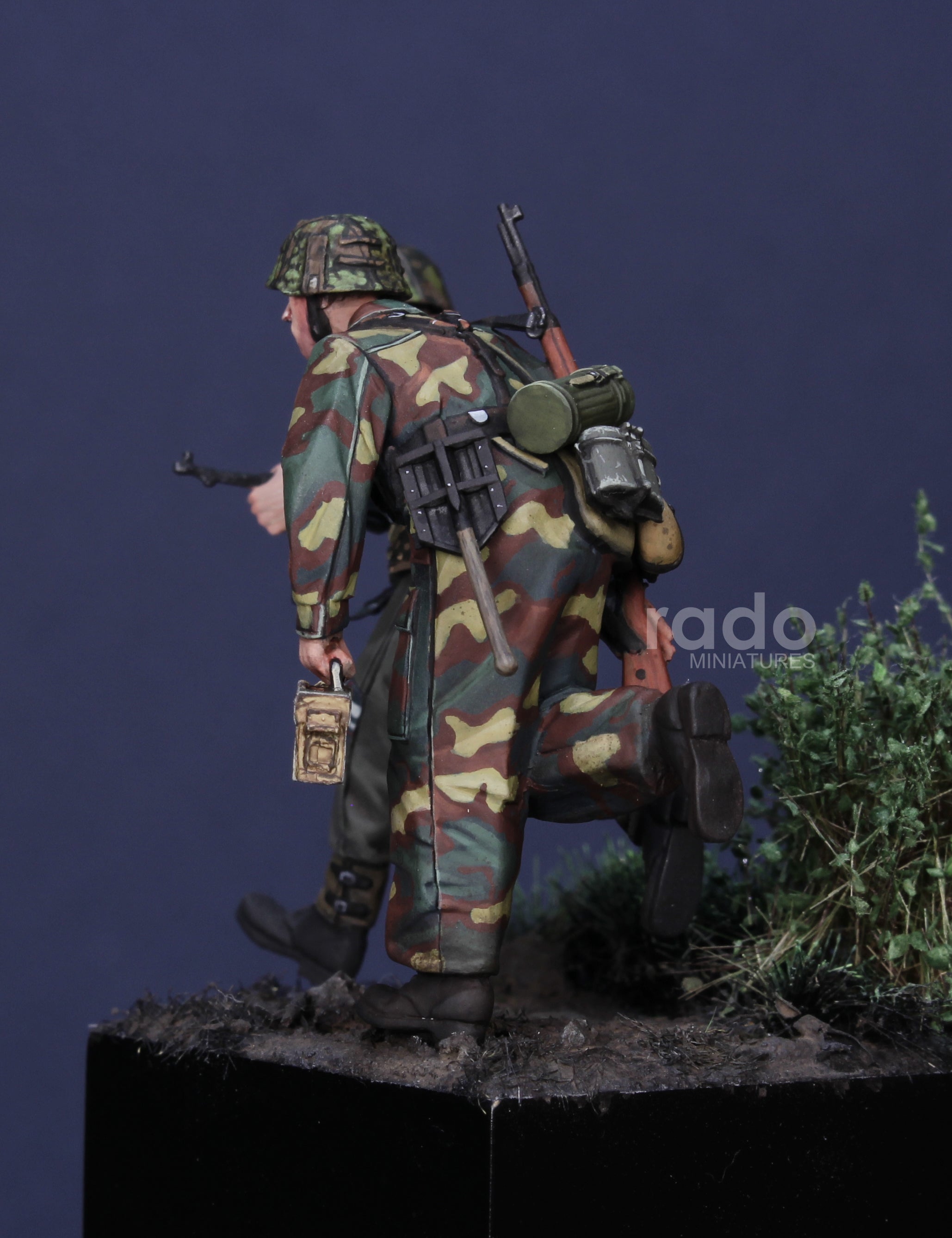 Rado Miniatures RDM35057 figurky 1/35 W-SS 2 ks