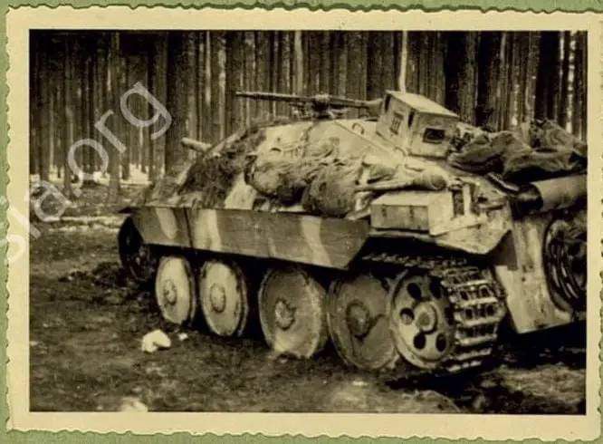 Rado Miniatures RDM35S57 Rundumfeuer MG 42 Hetzer 1/35