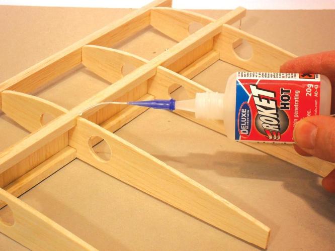 Deluxe Materials Roket Max vteřinové lepidlo 20 g